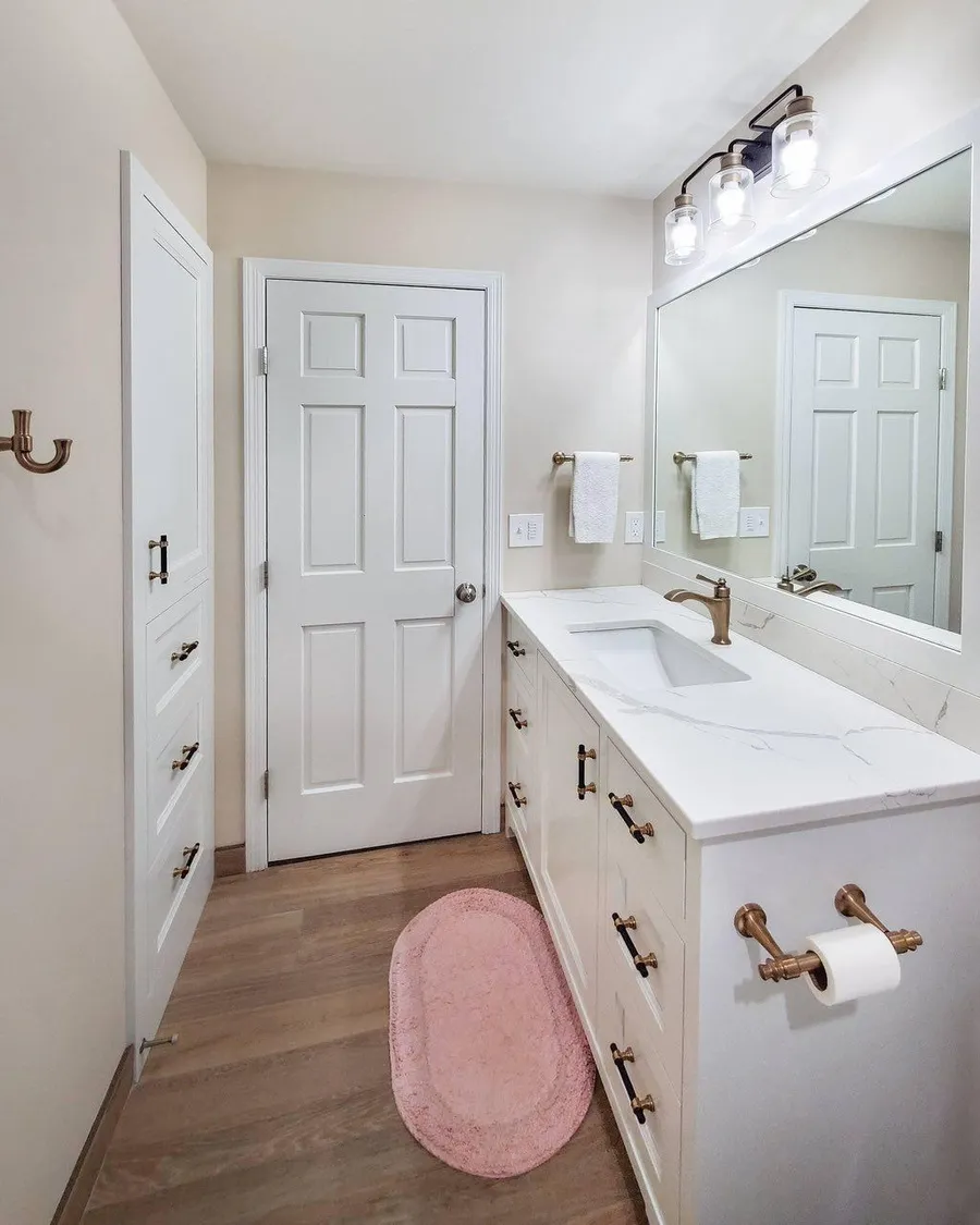 Bathroom remodeled by Black Rock Remodeling, Fairfield County, Connecticut (33)